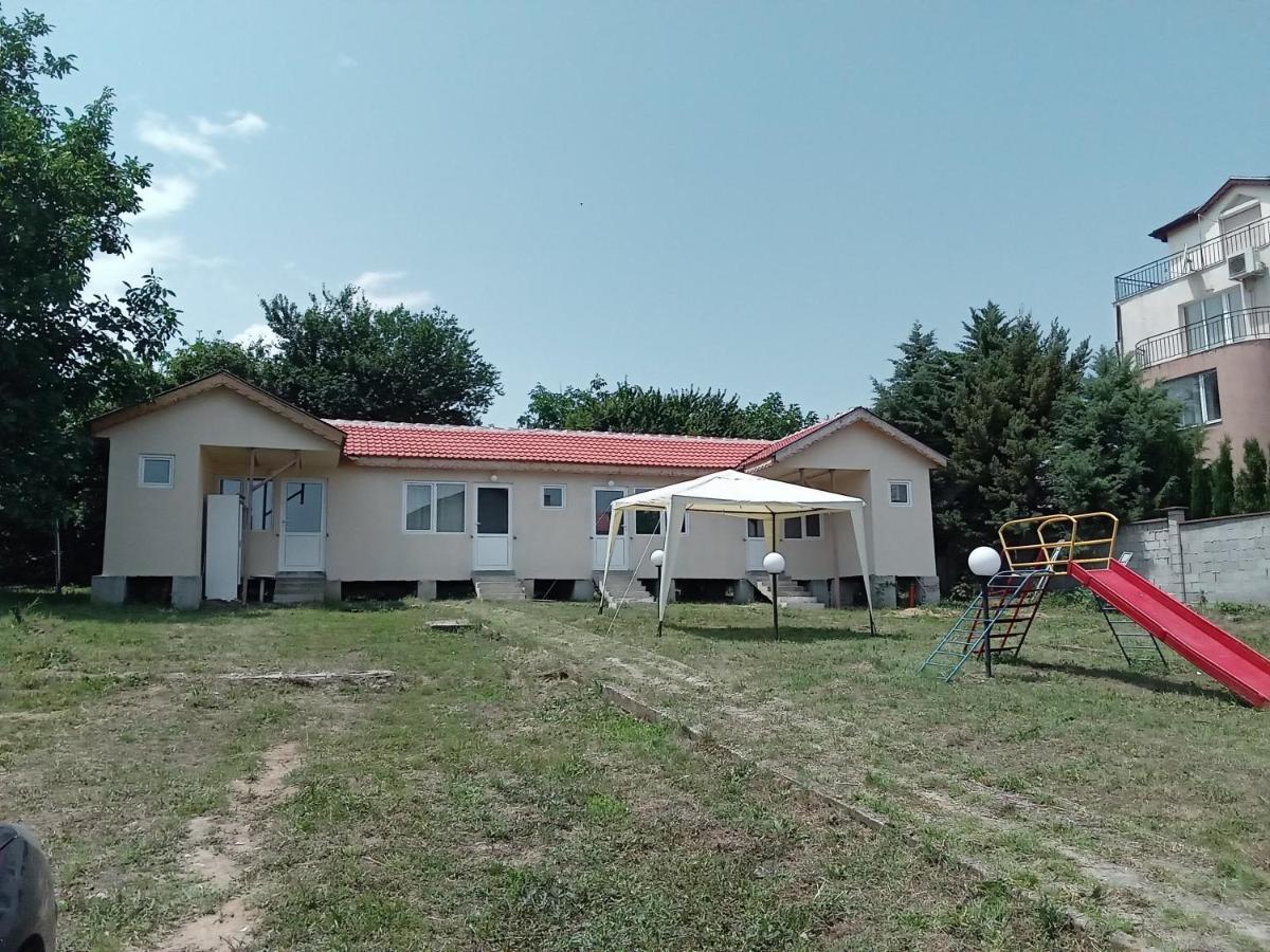 Krimski Guest House And Bungalows Byala  Esterno foto